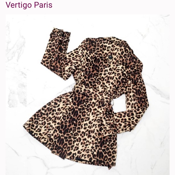 Vertigo Paris Leopard Print Jacket - Picture 3 of 8